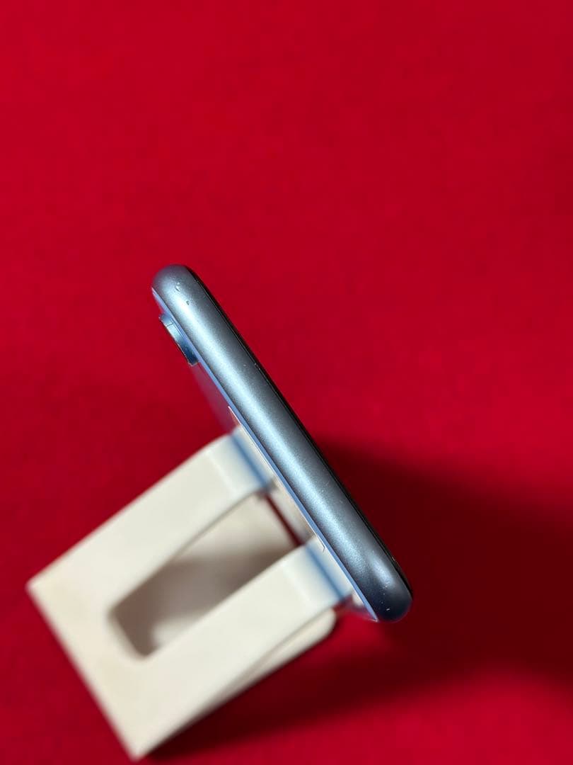 【8607】iPhone XRブルー 256GB simフリー