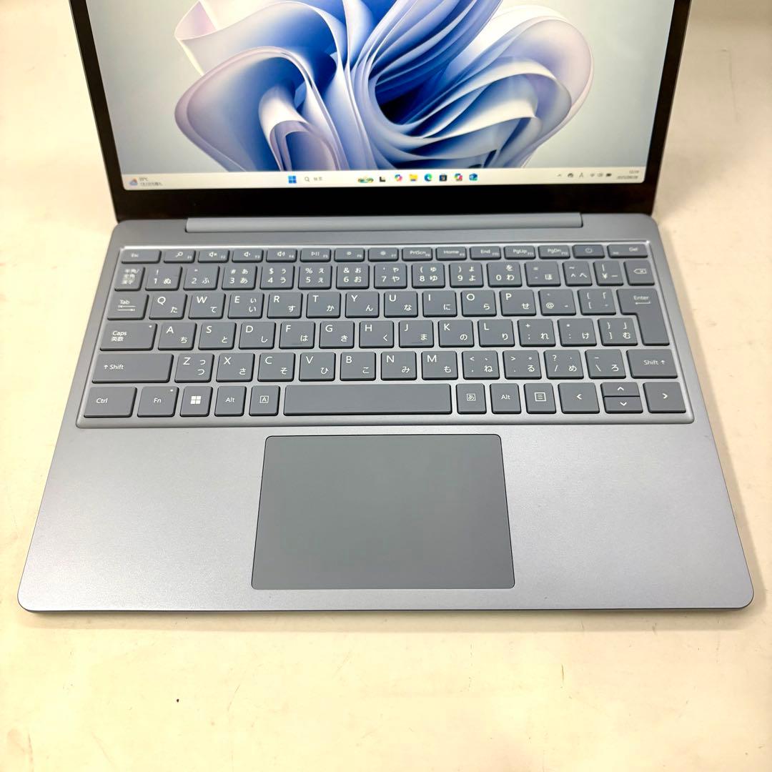 使用感少ない極上品！Surface Laptop Go3バッテリー良好！オフィス