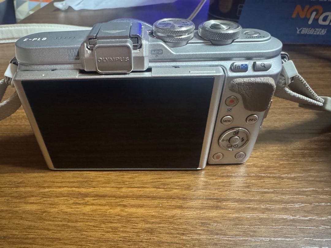 S*5様 OLYMPUS PEN E-PL8 オレンジ(ブラウン)