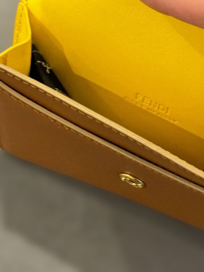 【箱付き！】FENDI名刺入れ