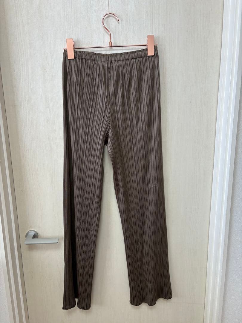 プリーツプリーズ ブラウン パンツ ズボン