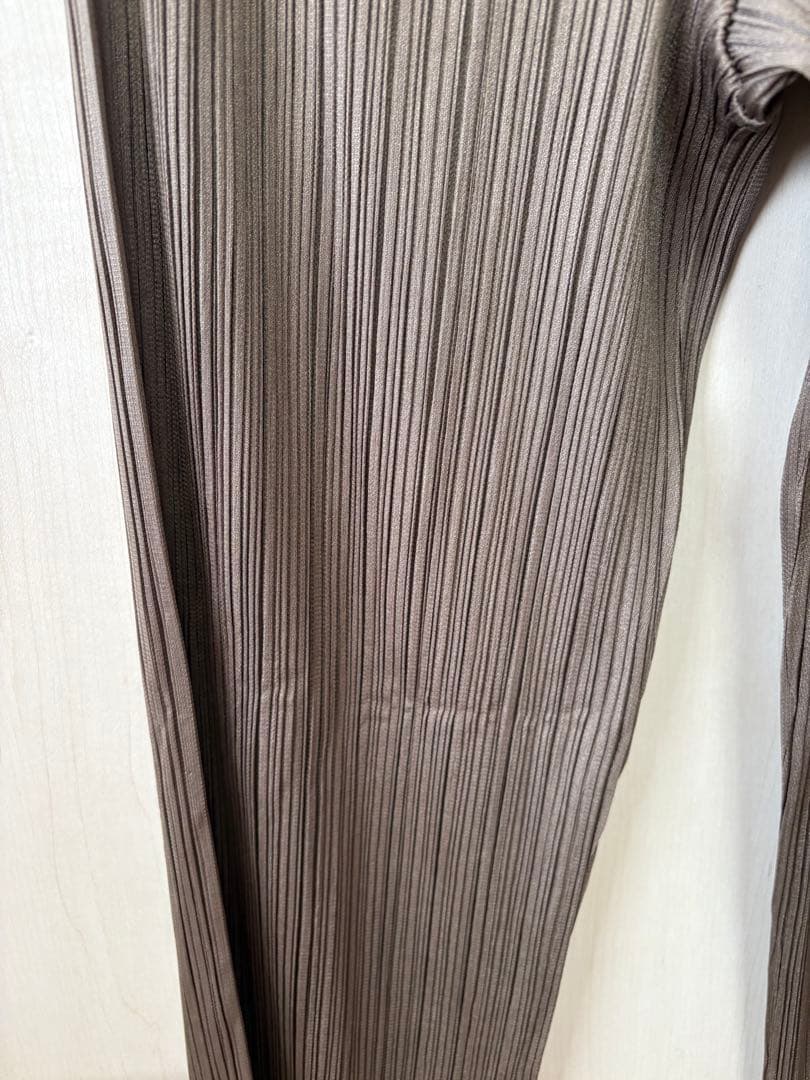 プリーツプリーズ ブラウン パンツ ズボン