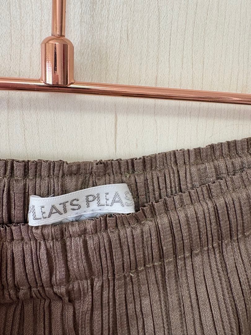 プリーツプリーズ ブラウン パンツ ズボン