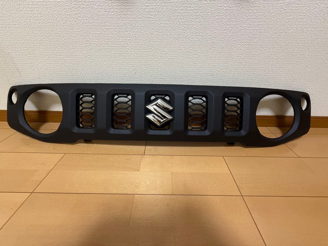 スズキ JB64ジムニーXC 純正バンパー、グリル新車外し
