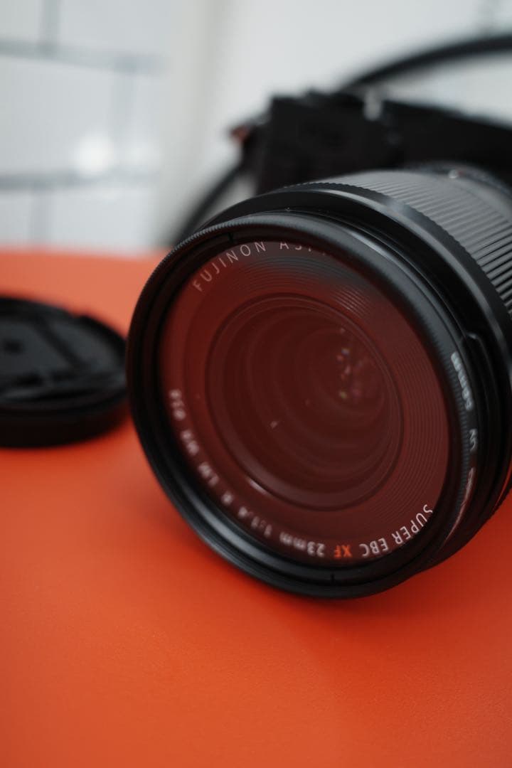 【美品元箱有り】FUJIFILMミラーレス一眼カメラ ズームレンズ付き ブラック