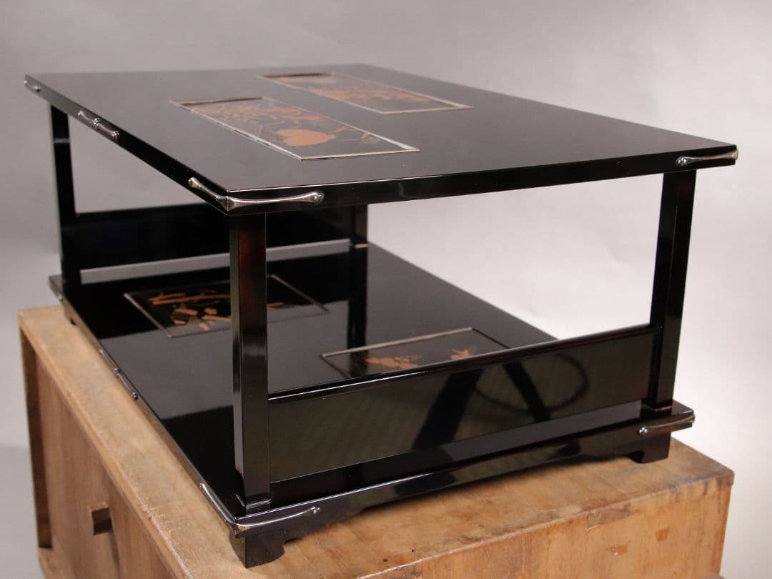 時代 花鳥図 金蒔絵 黒塗二段卓 冠卓 木箱 木製 花台 飾台 鶉 雀 M840