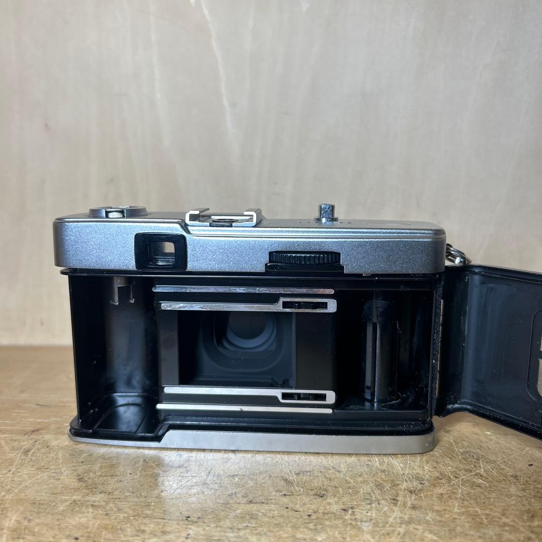 Olympus Trip 35 人気カメラ　赤ベロ快調　稀に見る美品