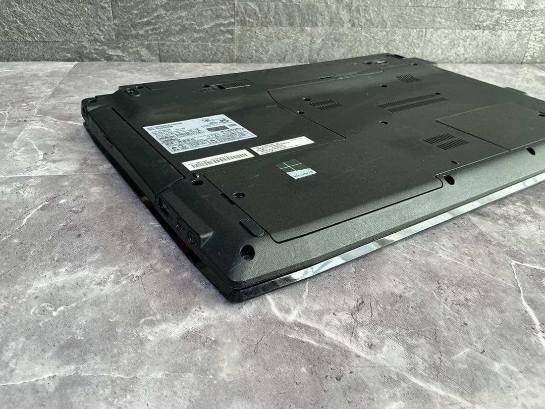 FUJITSU corei7 新品SSD480 新品メモリ16 office