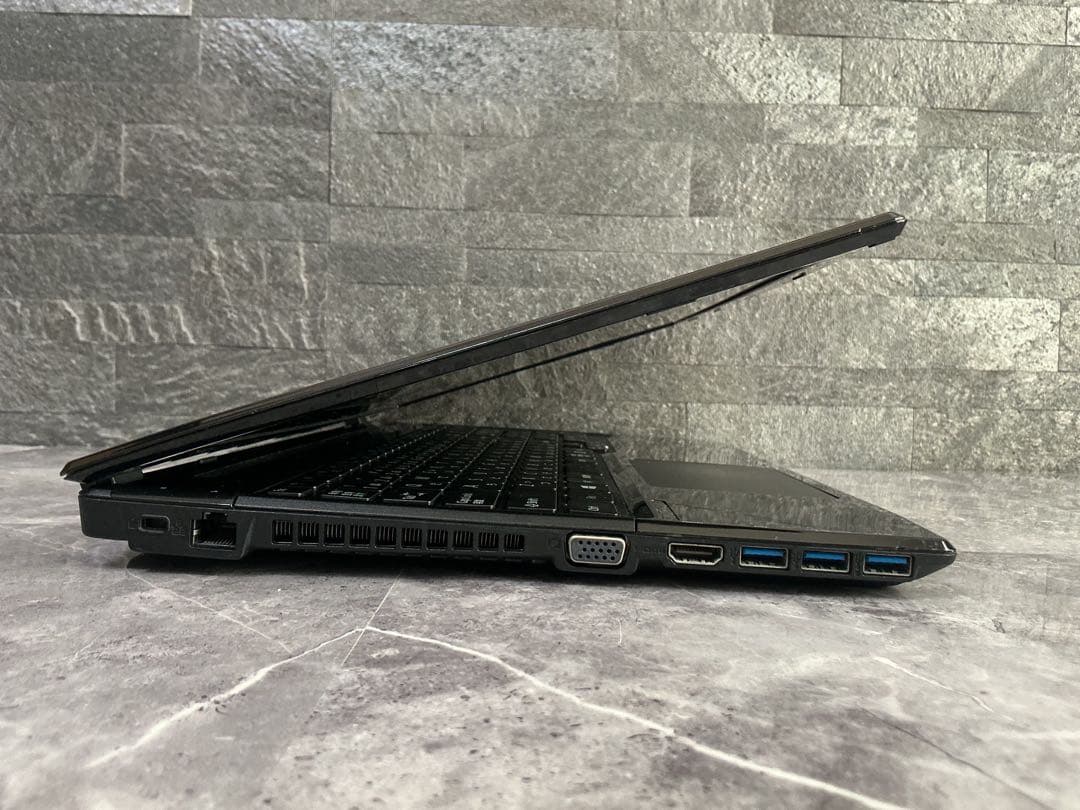 FUJITSU corei7 新品SSD480 新品メモリ16 office