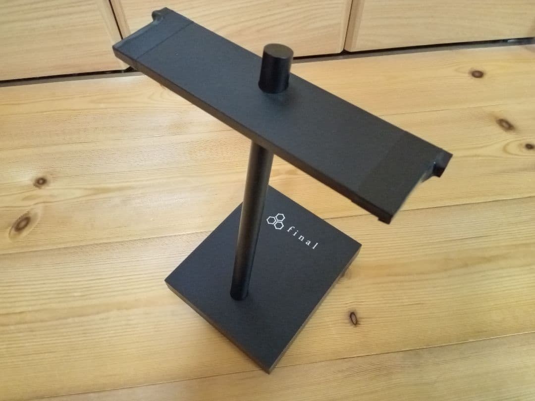 final SONOROUSⅢ　ヘッドホン、final純正ヘッドホンスタンド　他