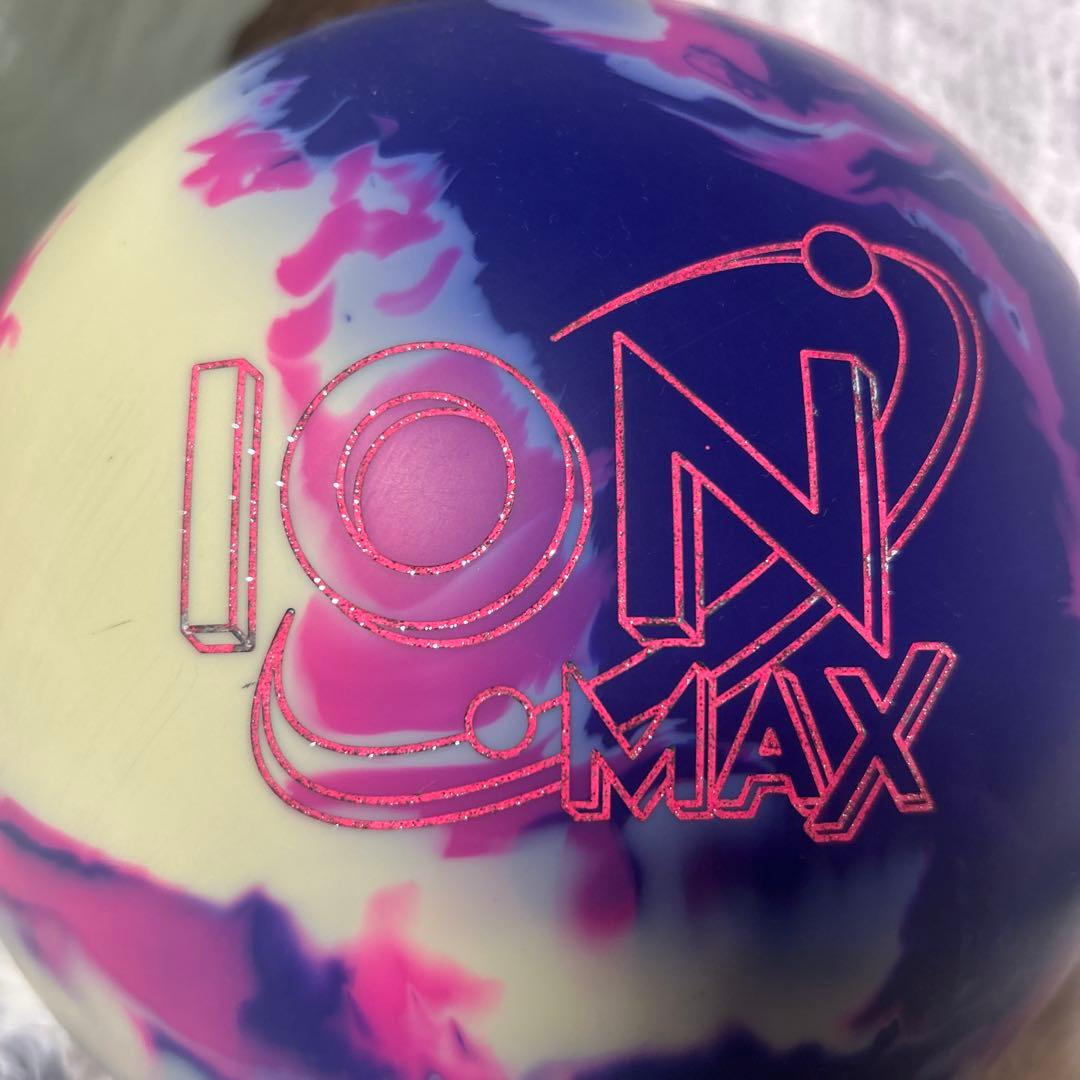 ION MAX ボウリングボール 15ポンド