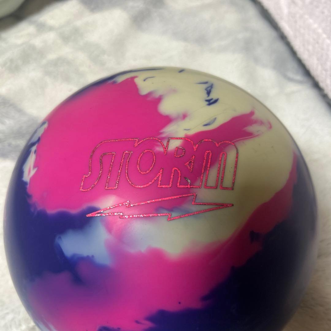 ION MAX ボウリングボール 15ポンド