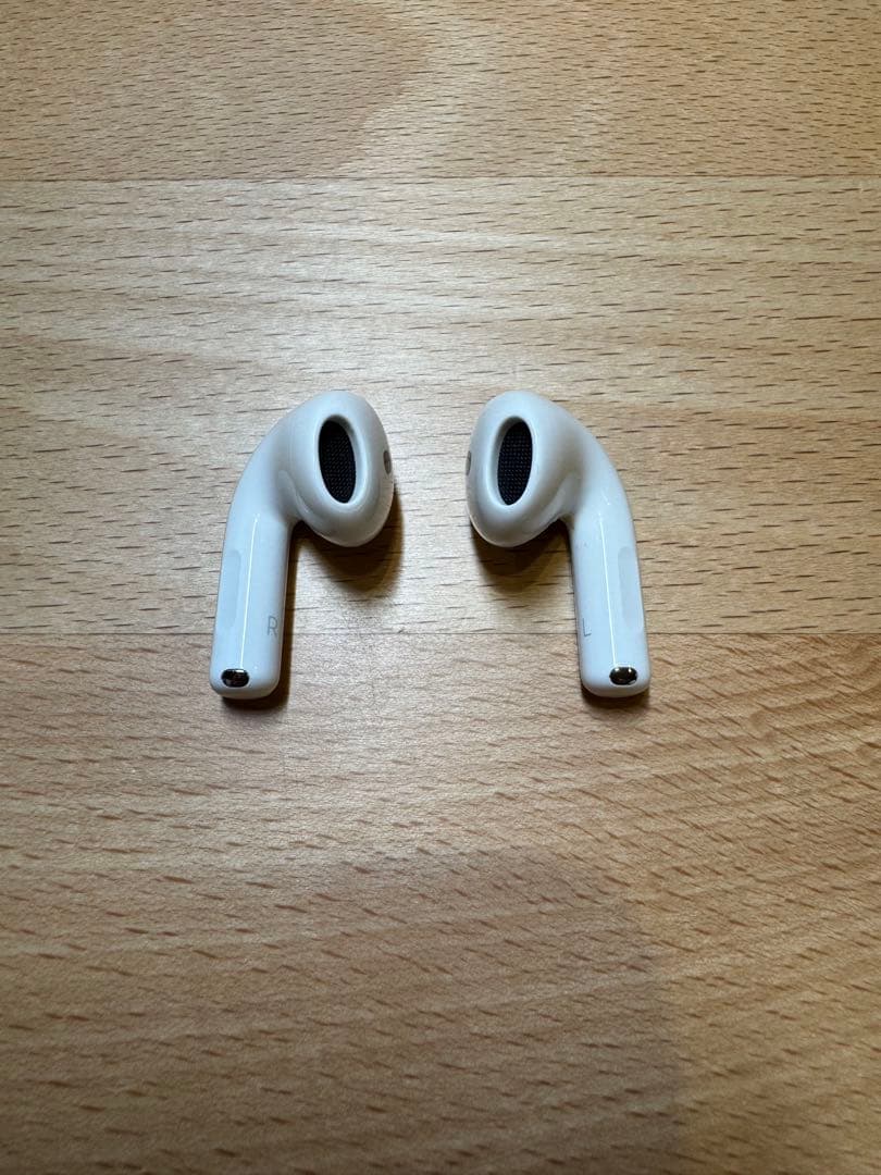 AirPods 4 ノイズキャンセリング＋カバーケースセットMXP93J/A
