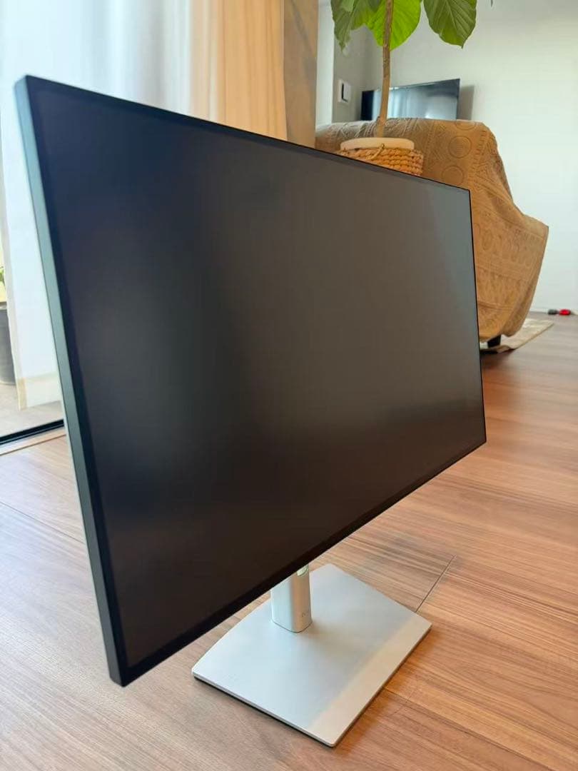 Dell U2723QX 27インチ 4K ハブモニター