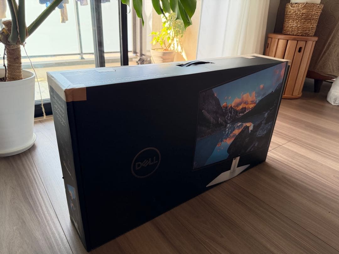 Dell U2723QX 27インチ 4K ハブモニター
