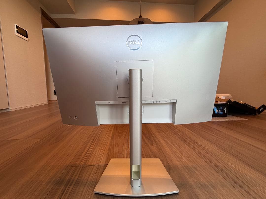 Dell U2723QX 27インチ 4K ハブモニター