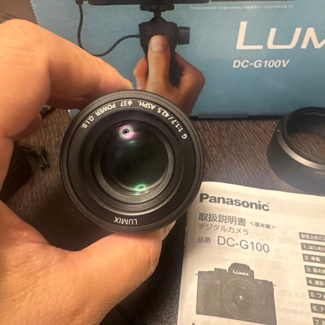 LUMIX DC-G100V＋LUMIX 42.5mm f1.7単焦点レンズ