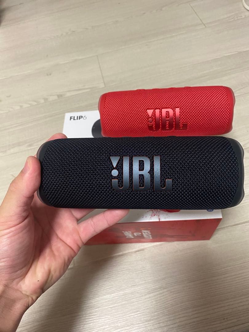 JBL FLIP6 ワイヤレススピーカー 赤 黒 セット 新品同様