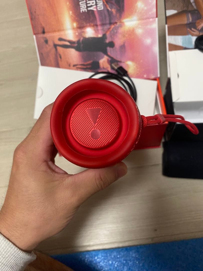 JBL FLIP6 ワイヤレススピーカー 赤 黒 セット 新品同様