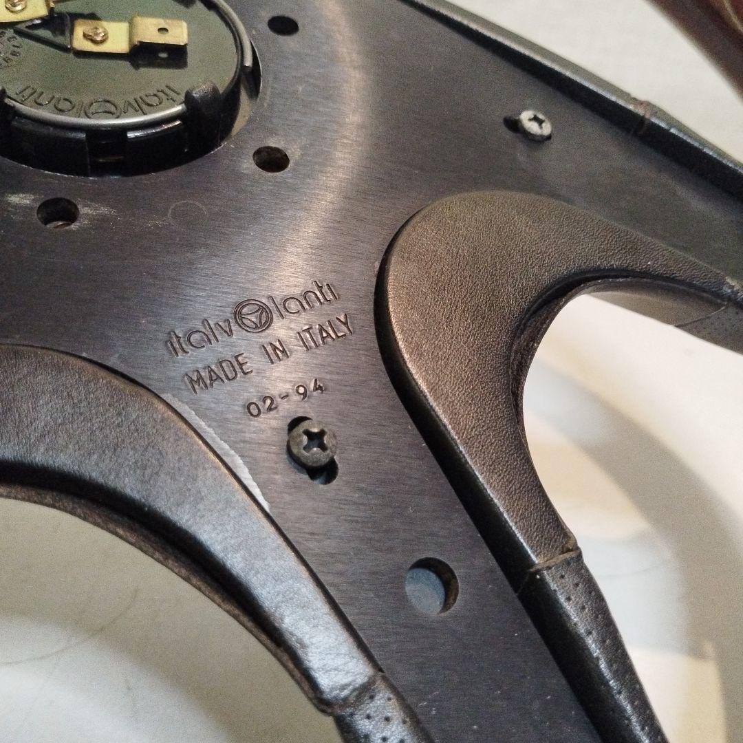 旧車　三菱自動車ホーン付き　木製ハンドル　イタリア製品