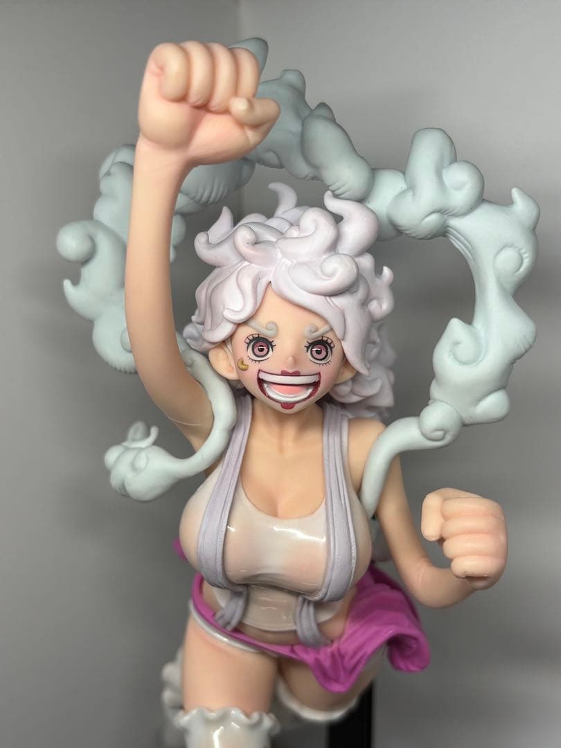 マ*ん様 ワンピース KING OF ARTIST ボニー フィギュア リペイン