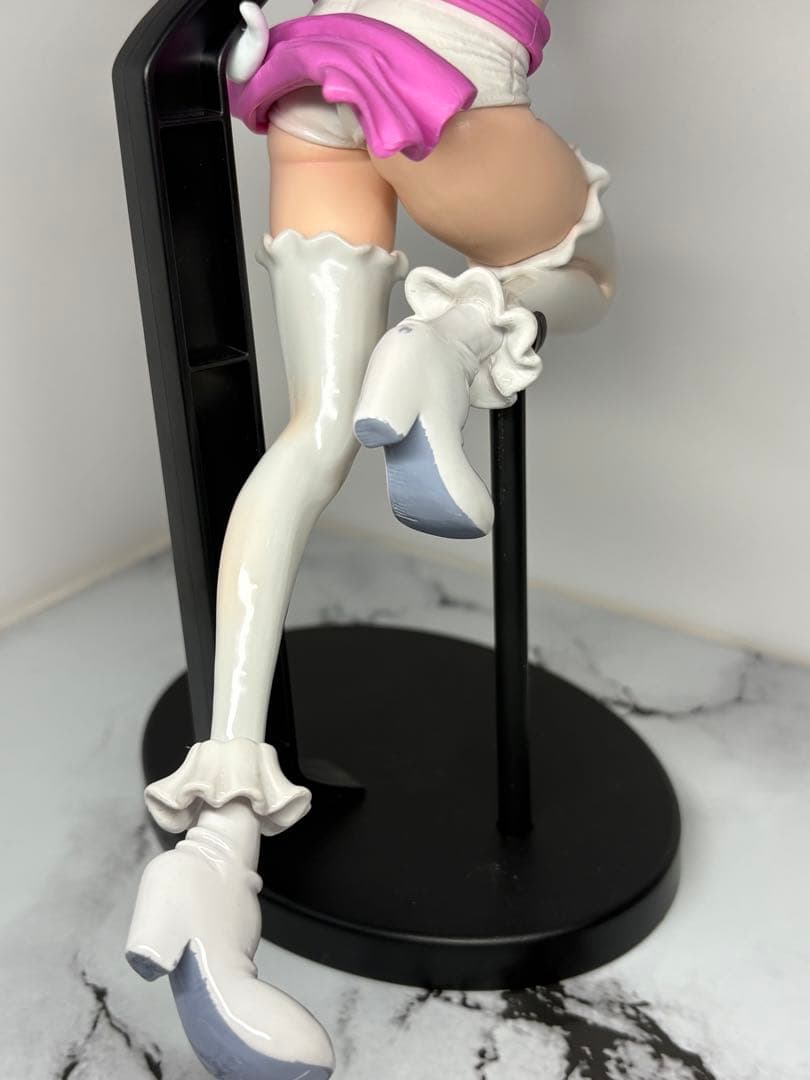 マ*ん様 ワンピース KING OF ARTIST ボニー フィギュア リペイン