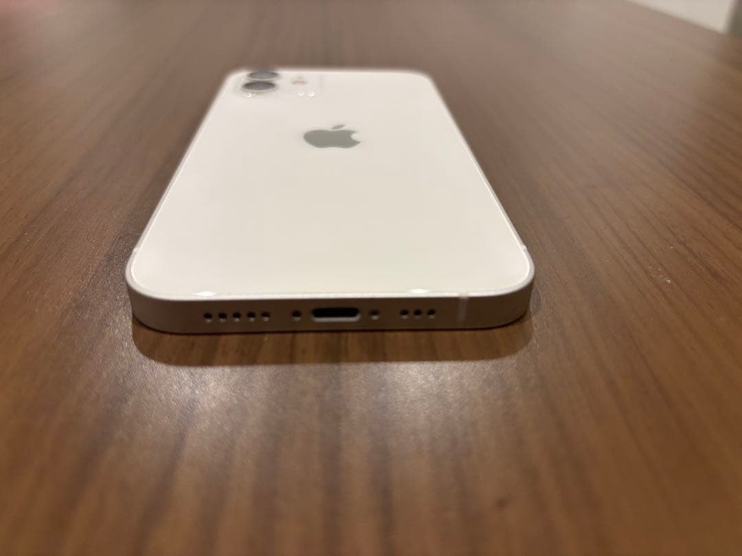iPhone12 ホワイト
