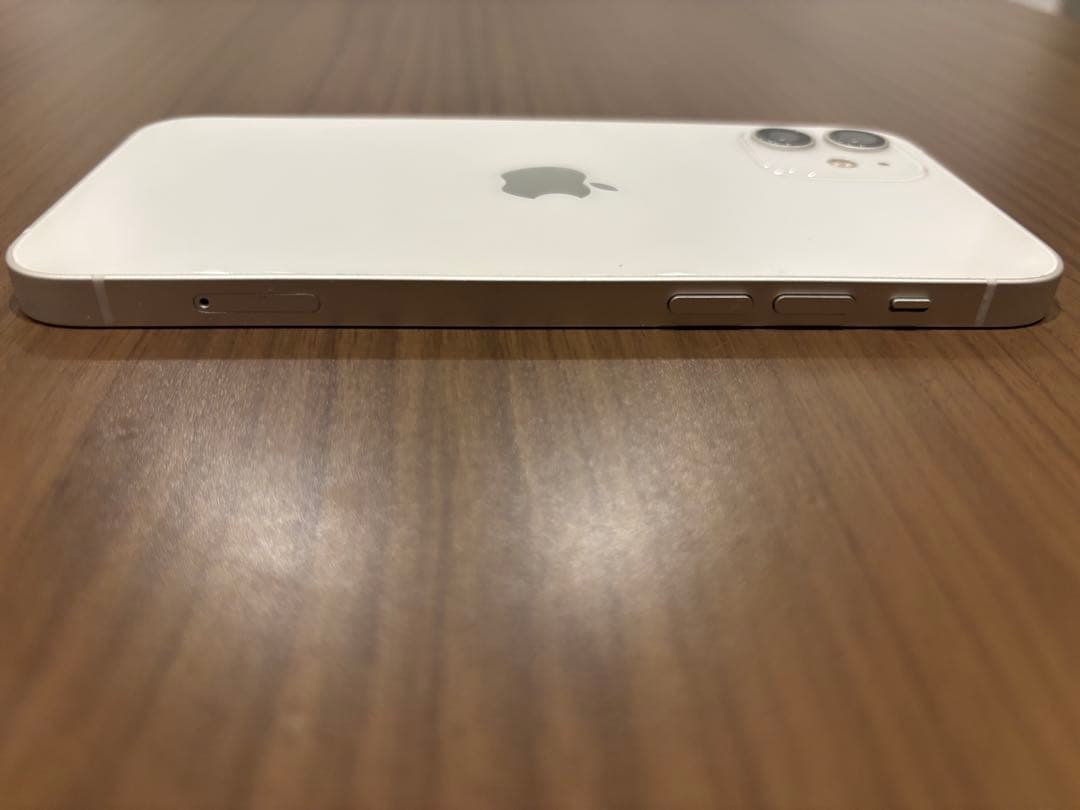 iPhone12 ホワイト
