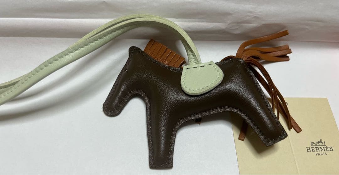 HERMES 馬型レザーチャーム [新品]