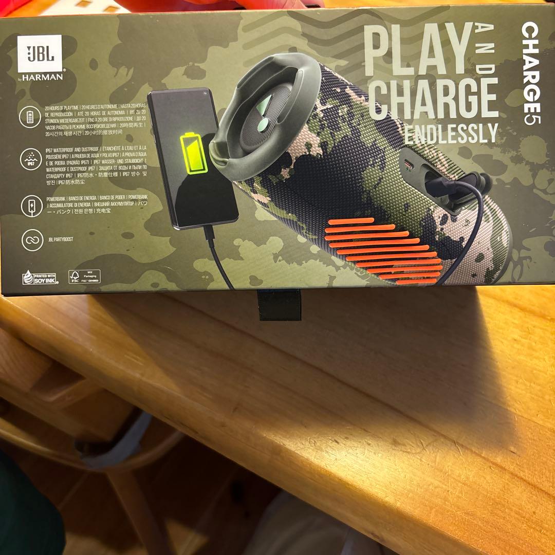 Bluetoothスピーカー　JBL CHARGE5