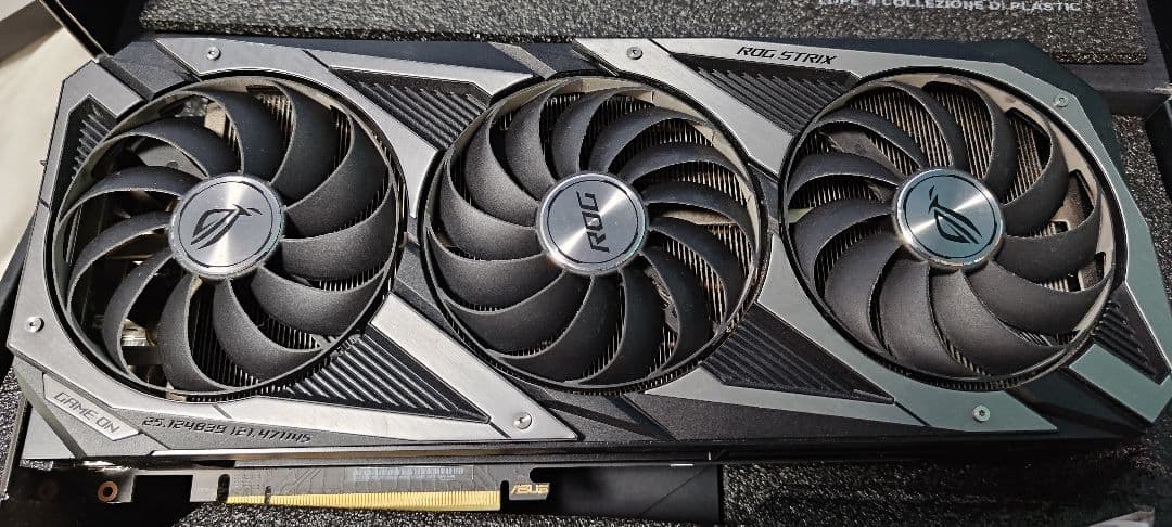 ASUS ROG Strix グラフィックボード RTX3070　本体のみ