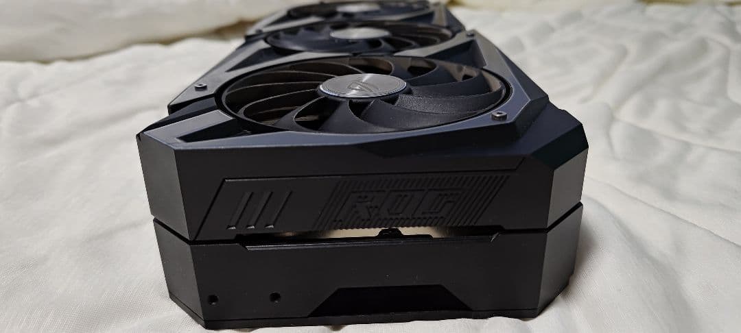 ASUS ROG Strix グラフィックボード RTX3070　本体のみ