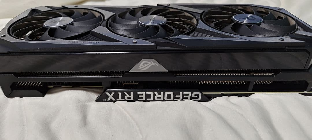 ASUS ROG Strix グラフィックボード RTX3070　本体のみ