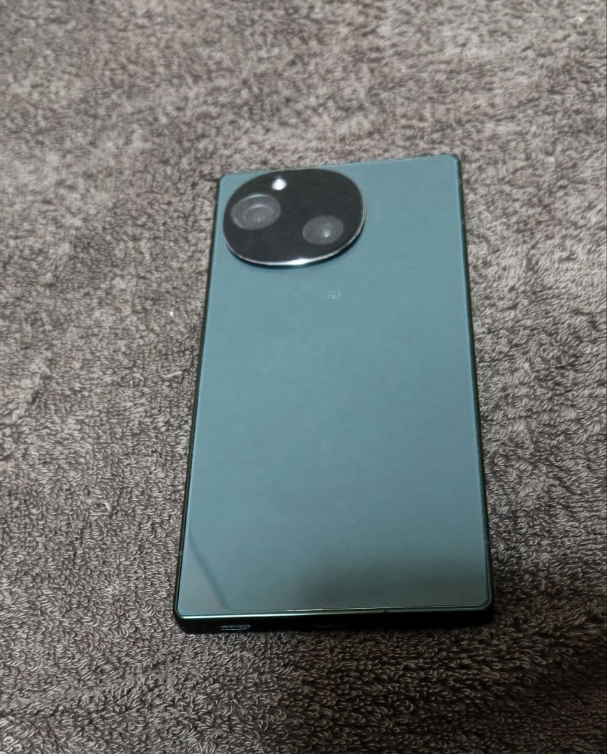 AQUOS R9 スマートフォン本体（訳あり）