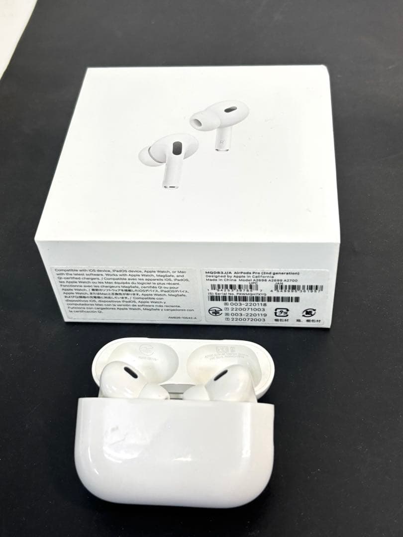 ア*マ様 18937 airpods pro 第2世代 A2698/2699/2