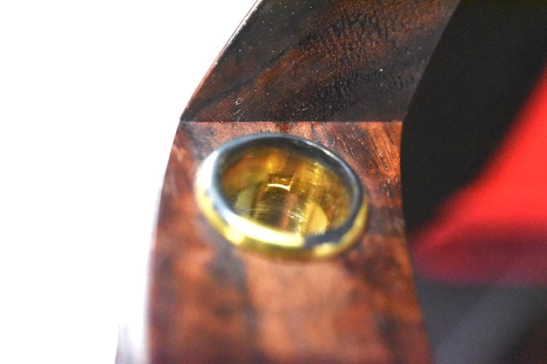 最高級三味線●金細●子持ち綾杉●トチ入り●紅木●ケース付●24-10-19-04