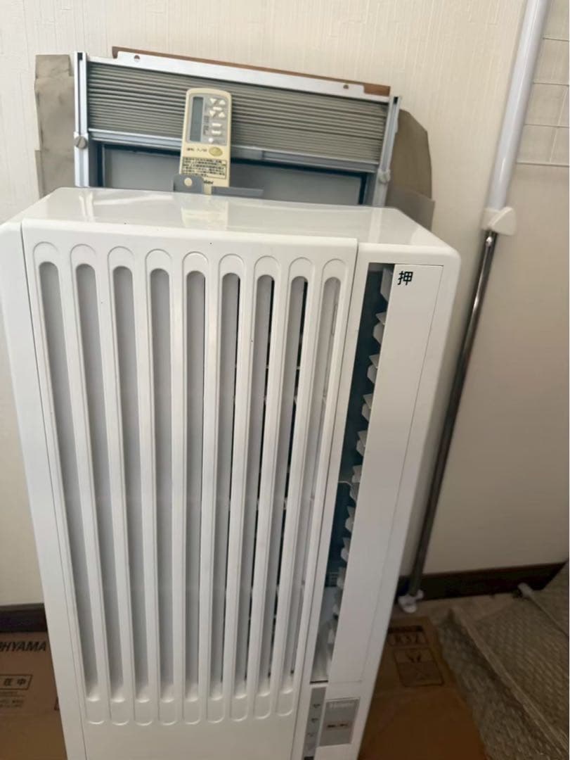 2018年製　Hier JA-16S ウィンドウエアコン