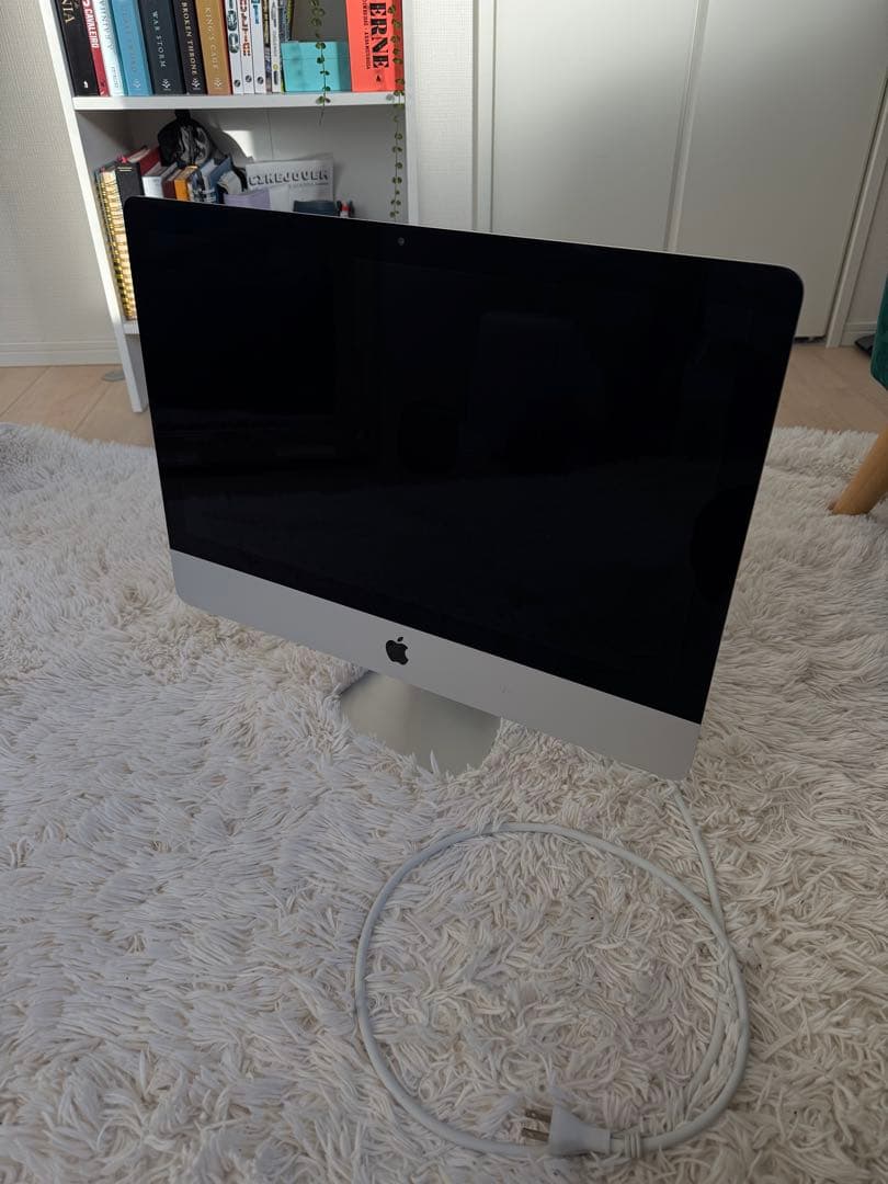 Apple iMac 21.5″ 4K Retina デスクトップPC