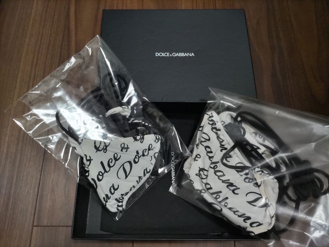 新品未使用★本物正規品☆定価35,000円ドルチェ&ガッバーナ　ビキニ　S　7号