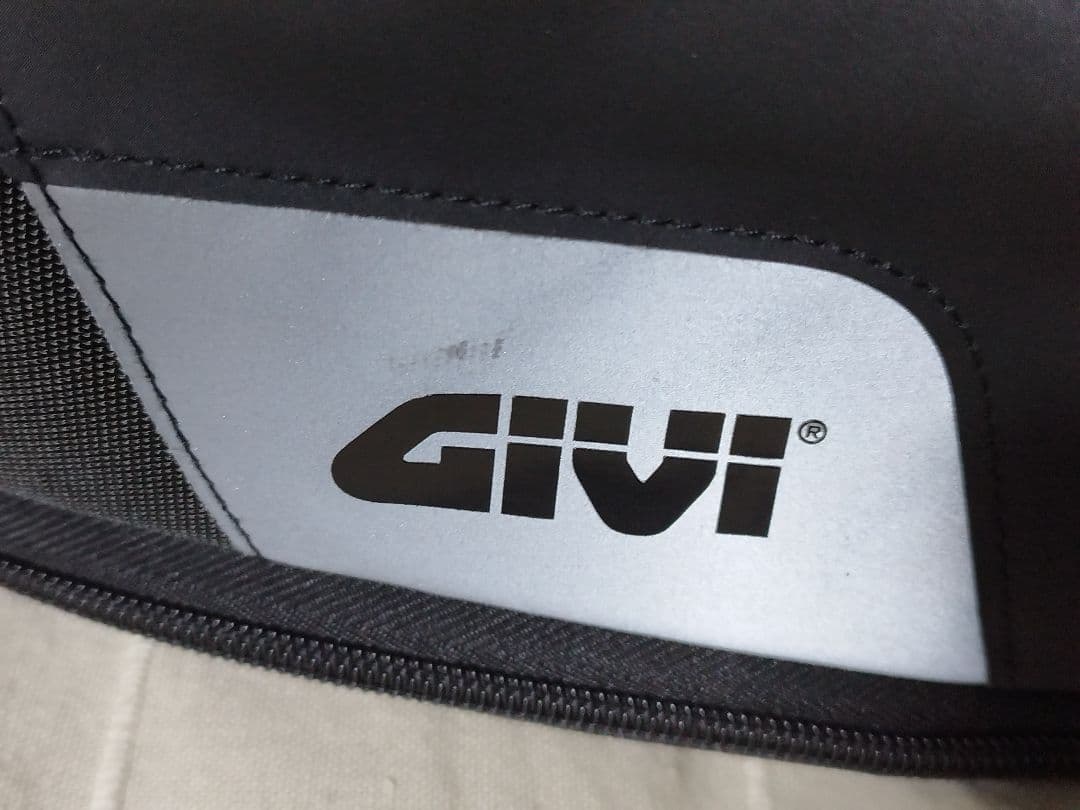 GIVI タンクバッグ 15L タンクロックXSTREAM XS307