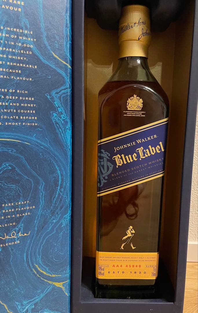 JOHNNIE WALKERジョニーウォーカーブルーラベル750ml