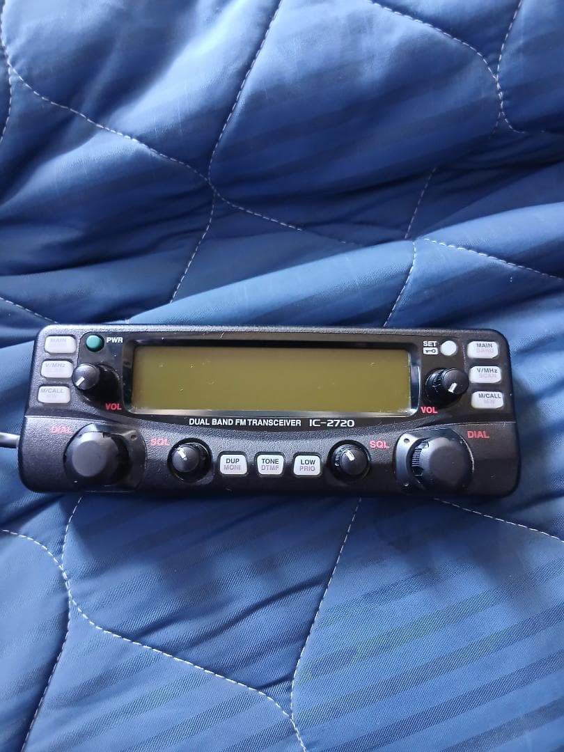 IC-2720 デュアルバンドFMトランシーバー