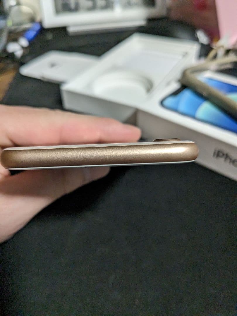 【値下げしました】iphone8 64GB超美品、iFaceガラスース