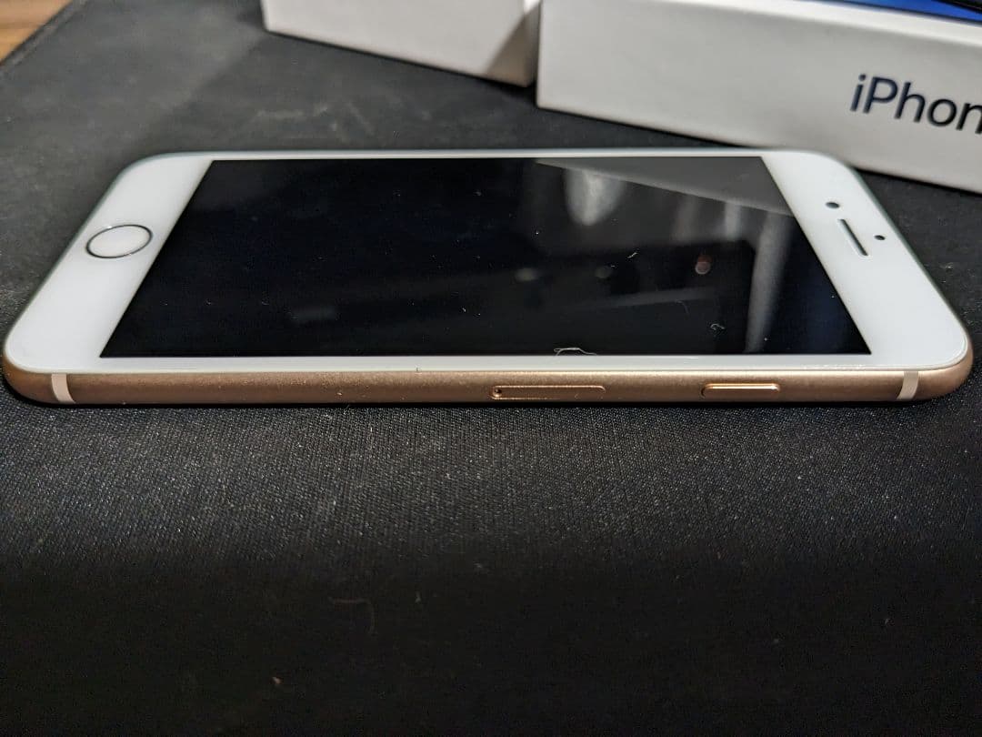 【値下げしました】iphone8 64GB超美品、iFaceガラスース