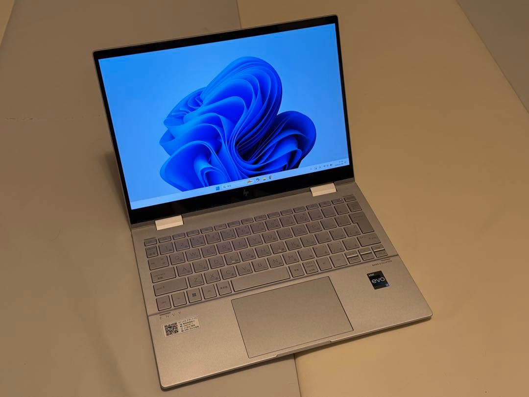 OLED高精細 HP Envy x360 i5 8GB 512GB
