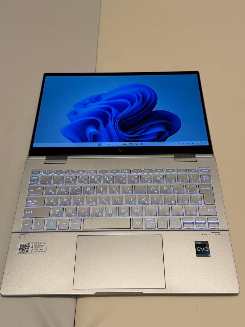 OLED高精細 HP Envy x360 i5 8GB 512GB