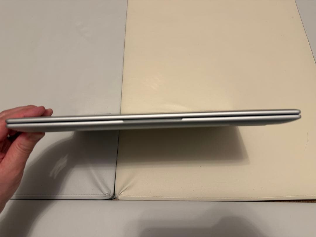 OLED高精細 HP Envy x360 i5 8GB 512GB