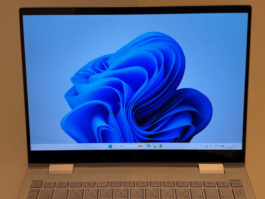 OLED高精細 HP Envy x360 i5 8GB 512GB