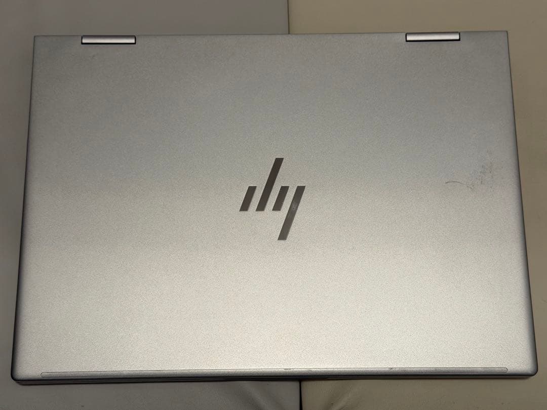OLED高精細 HP Envy x360 i5 8GB 512GB