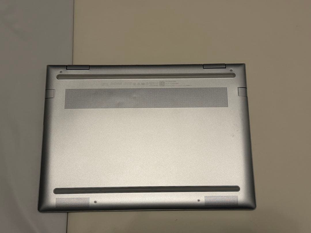 OLED高精細 HP Envy x360 i5 8GB 512GB